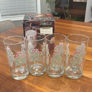 Corelle Coordinates Christmas Tree Callaway Holiday Set of Four Glasses 16oz